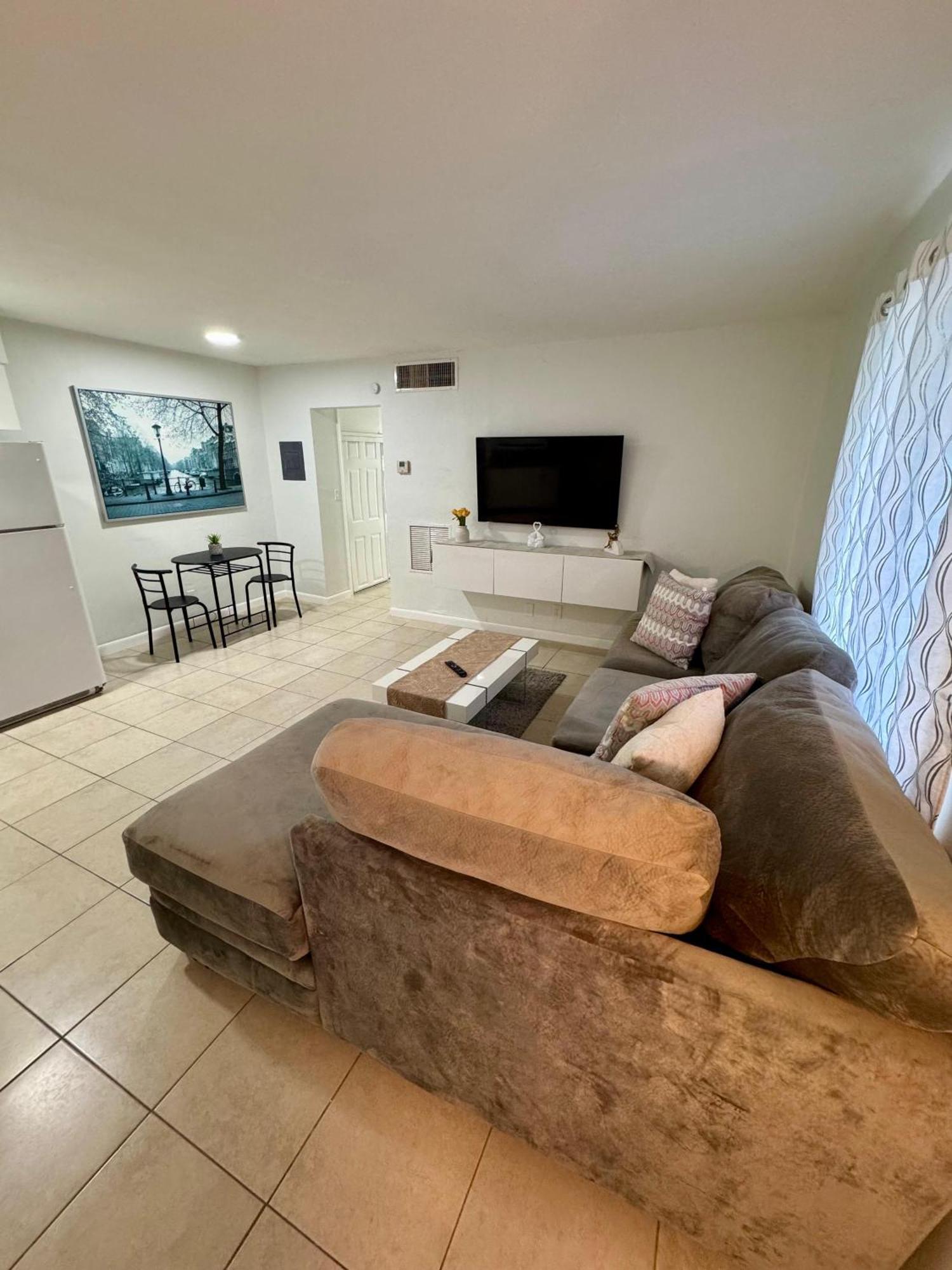 Apartment In Hollywood Close To Beach & Shops 101 Экстерьер фото